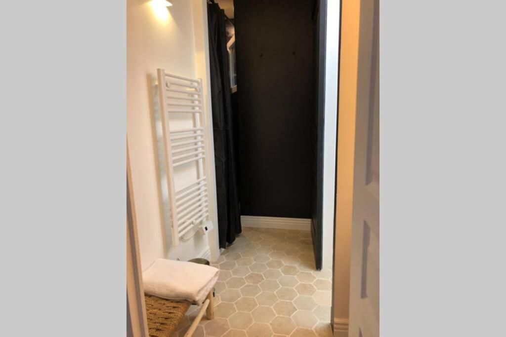Studio Vue Mer Dans Le Quartier De Saint Victor Marseille Luaran gambar
